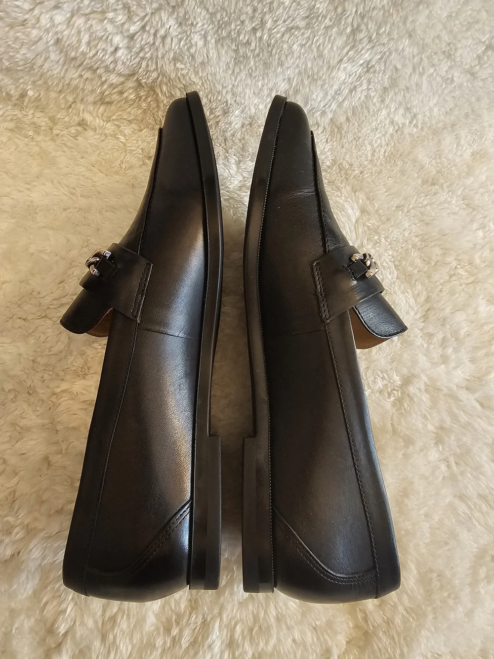 NIB Bernardo Zephyr Leather Chain Loafers Black Antique Calf Women's Size 10